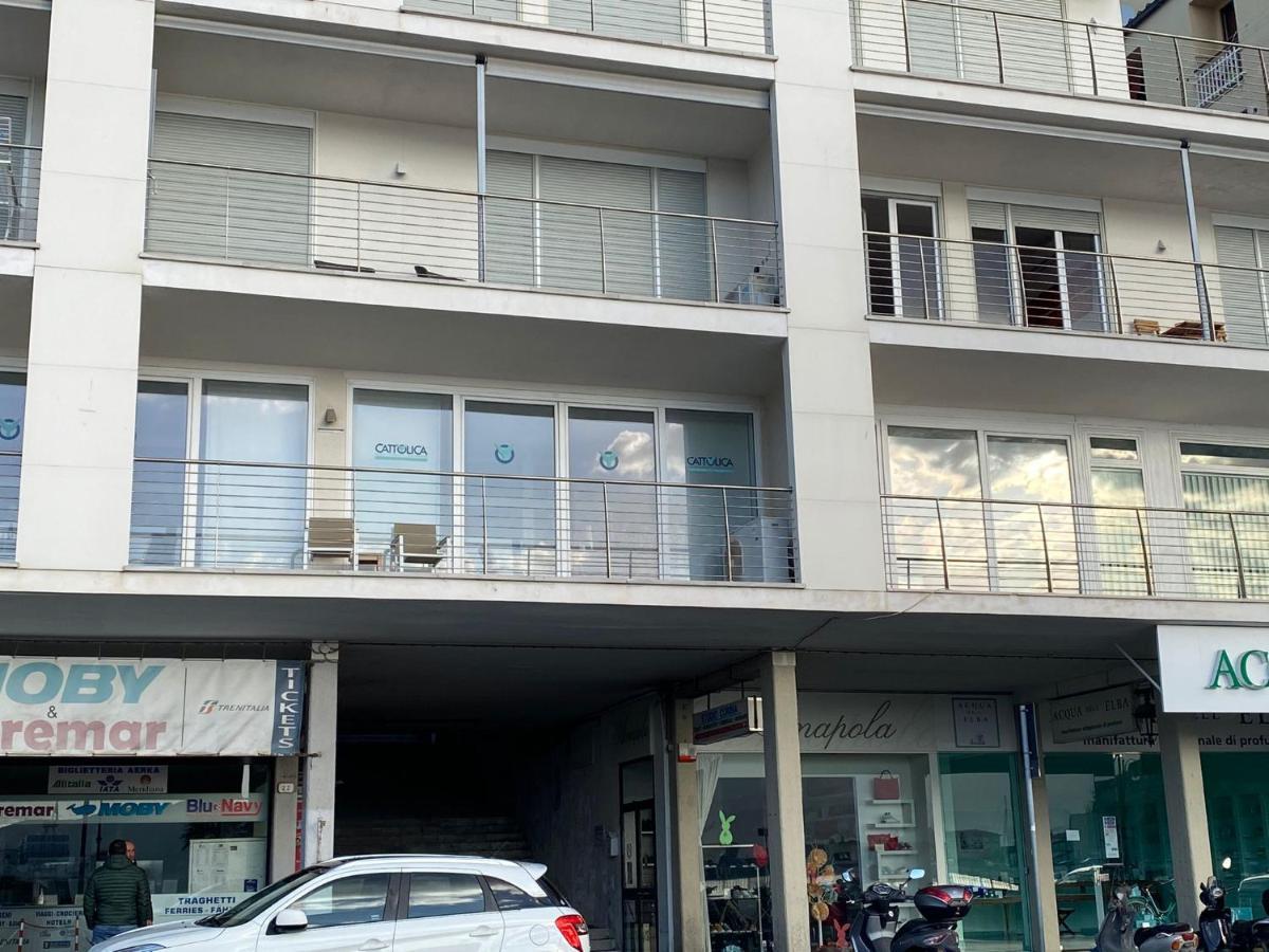 포르토페라이오 Seafront 아파트 외부 사진